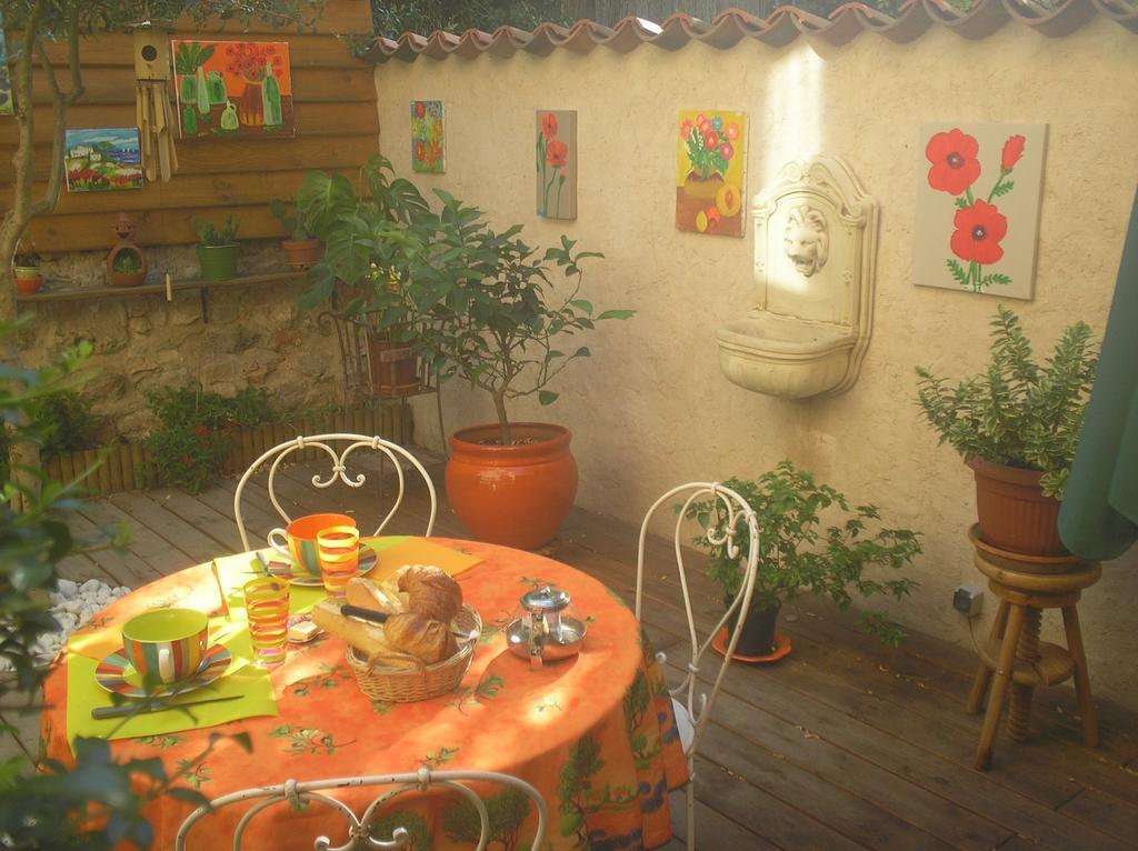 La Maison Du Bonheur Aups Buitenkant foto